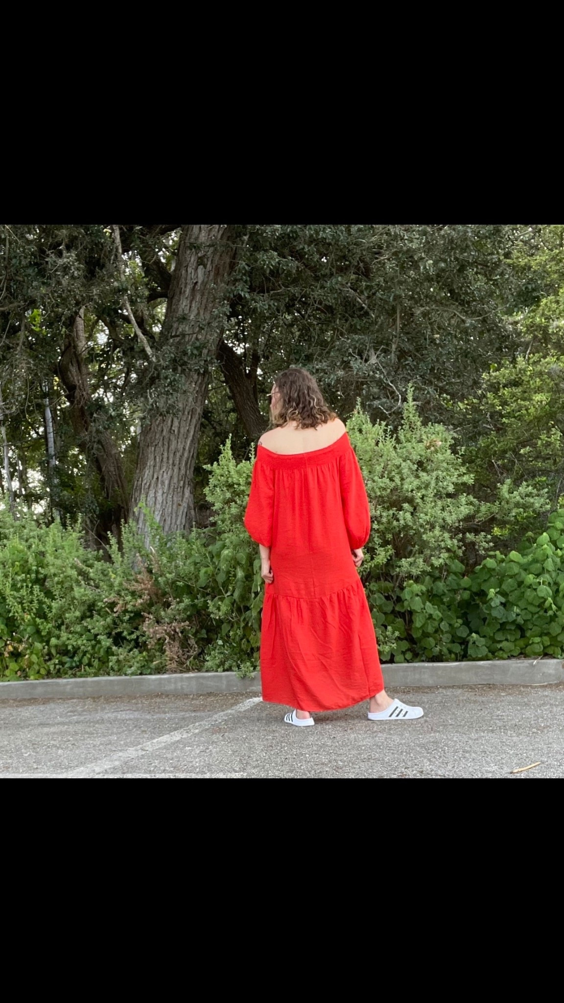 My fave clogs and a pop of red- it’s the best of high and low dressing #investmentpiece 

#LTKSeasonal #LTKStyleTip #LTKOver40