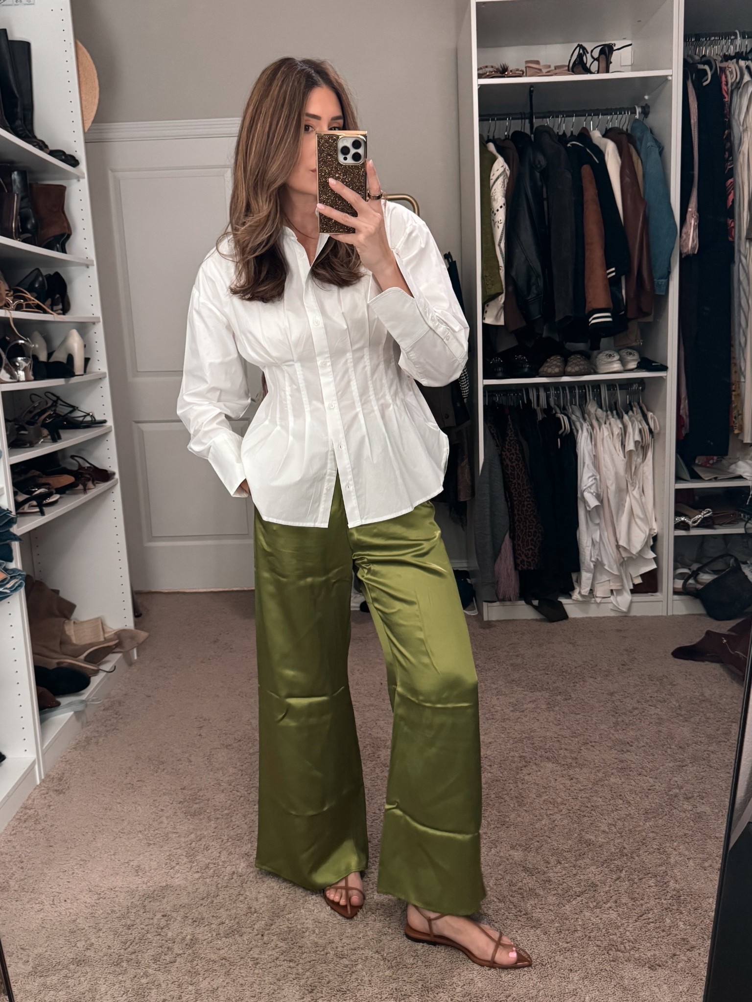 6 in top, small in pants 