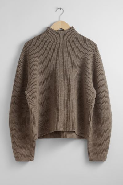 Pullover aus Merinowolle mit Stehkragen | H&M (DE, AT, CH, NL, FI)