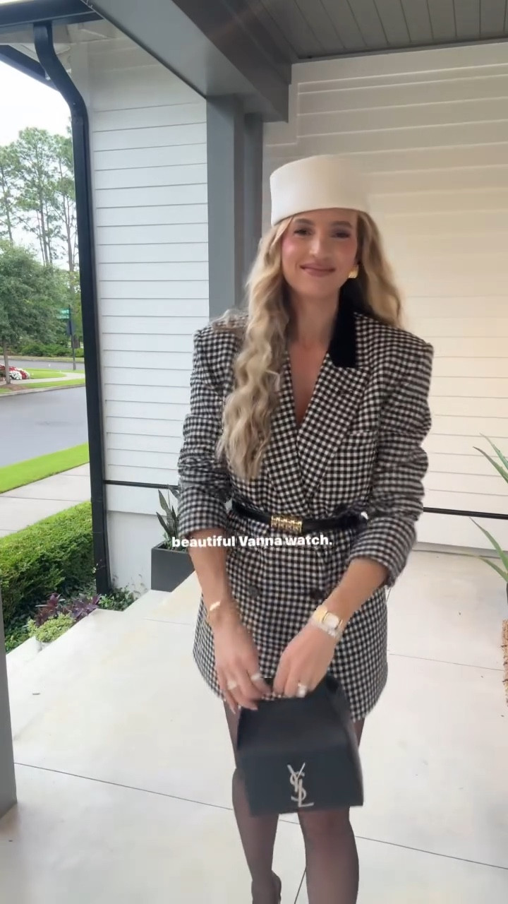 Wearing a small in the blazer 

#LTKOver40 #LTKStyleTip #LTKParties