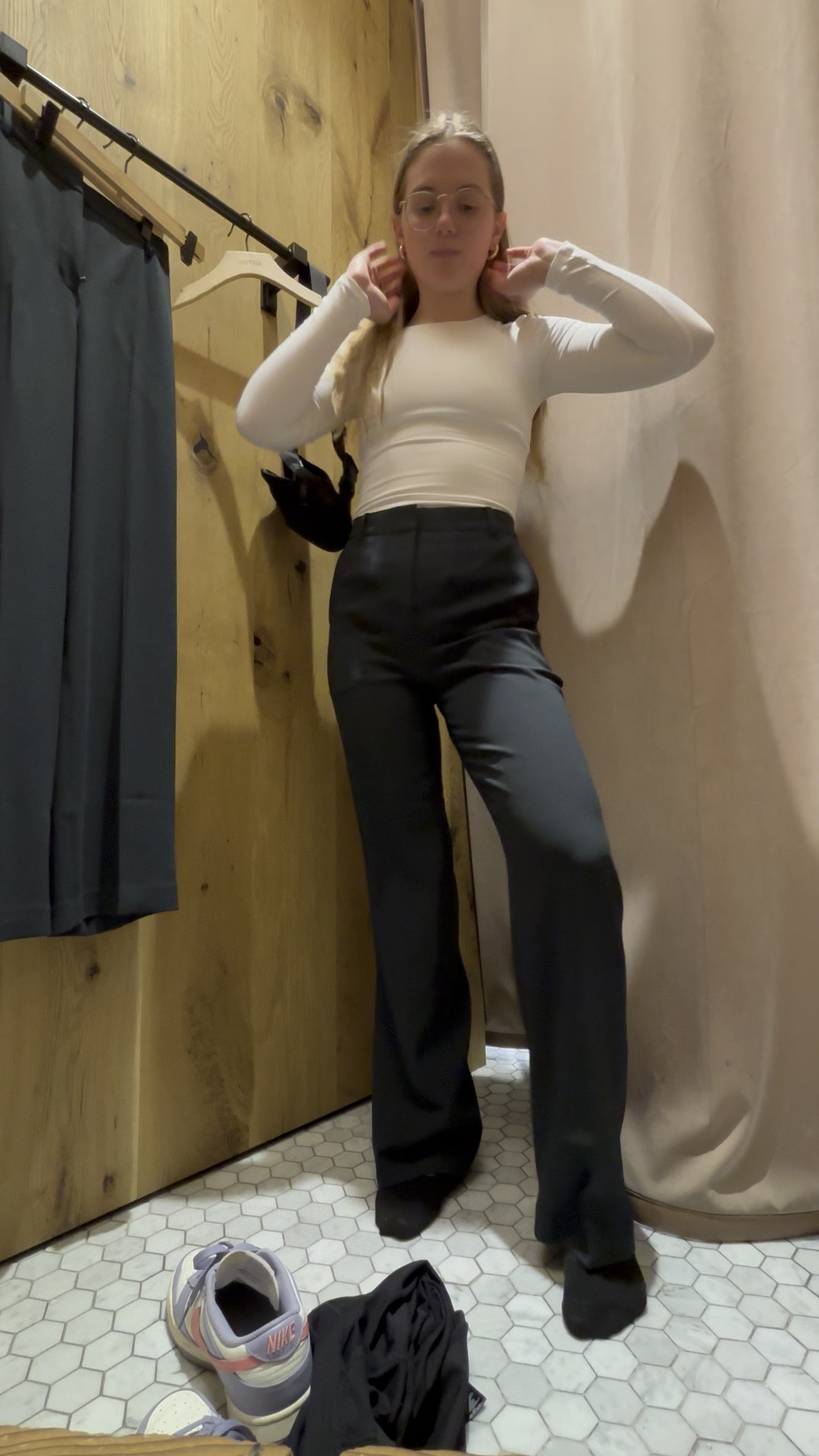 Obsessed with these pants from aritzia!! & this top is the PERFECT basic!! 

#LTKWorkwear #LTKStyleTip #LTKFindsUnder100