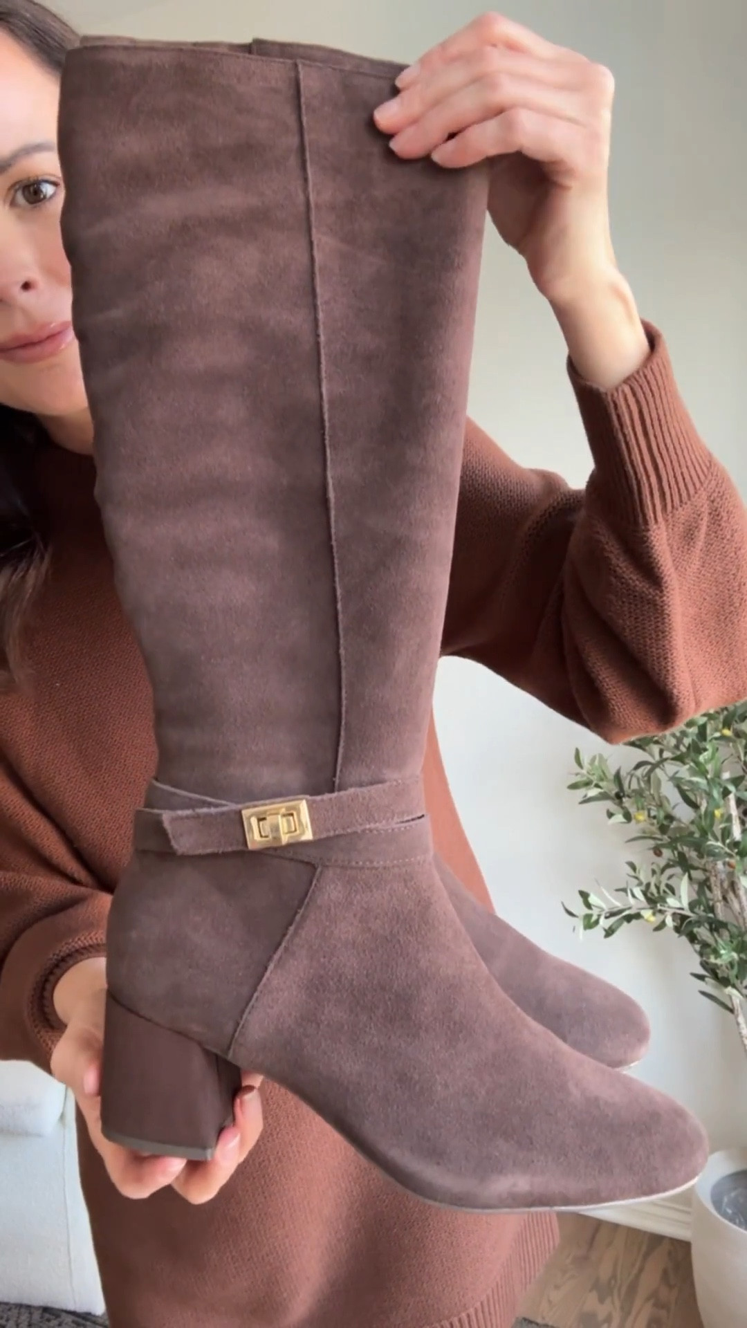 Sharing some of my favorite recent friends from @nordstromrack ✨ They have so many great dresses right now whether your shopping for everyday or something to wear for NYE! I also always find the best boot deals there- these waterproof boots are a must! #RackScore #NordstromRackPartner 

#LTKFindsUnder100 #LTKGiftGuide #LTKHoliday

#LTKSaleAlert #LTKFindsUnder100 #LTKWatchNow