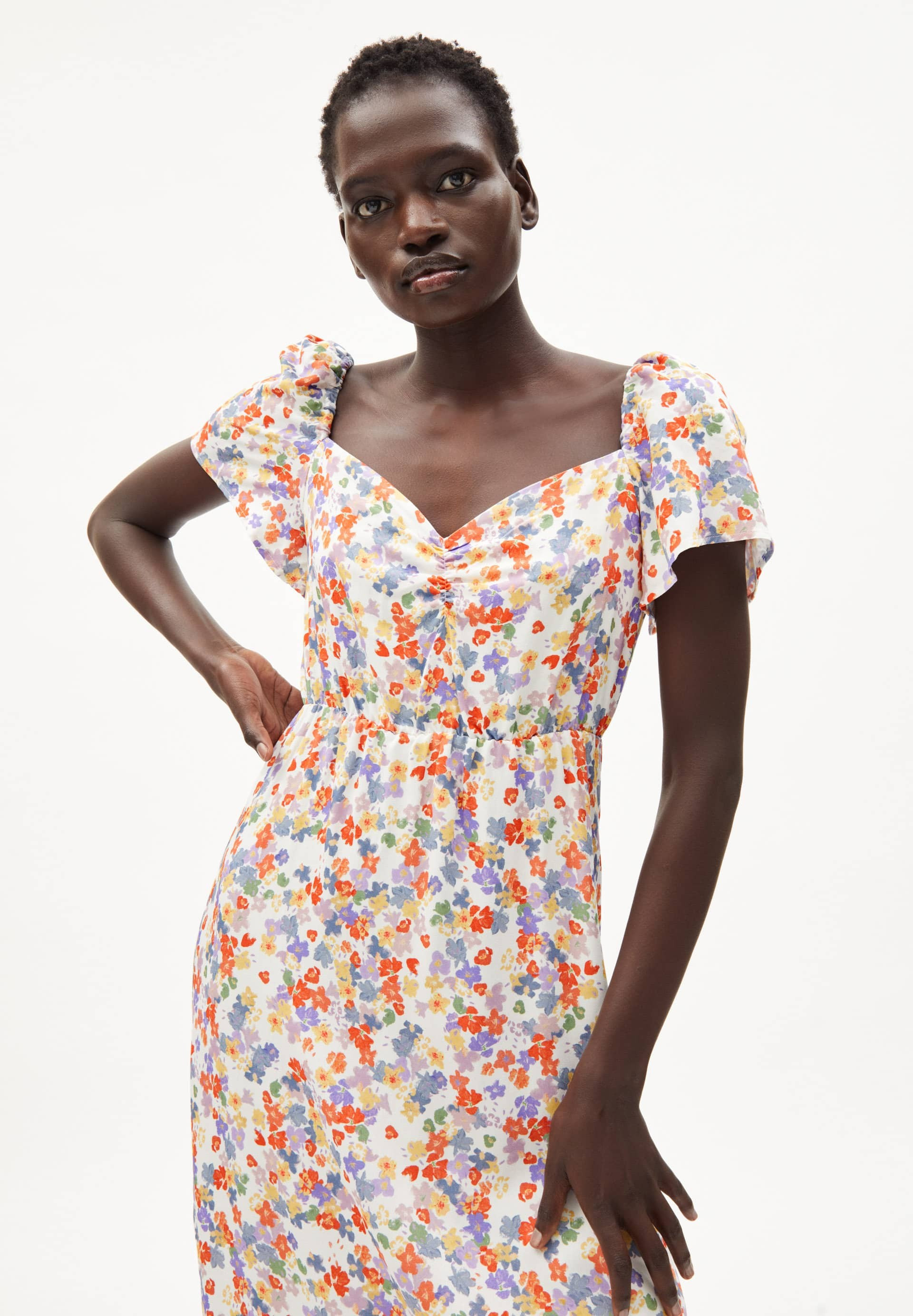 Webkleid aus LENZING™ ECOVERO™ | ArmedAngels (DE)