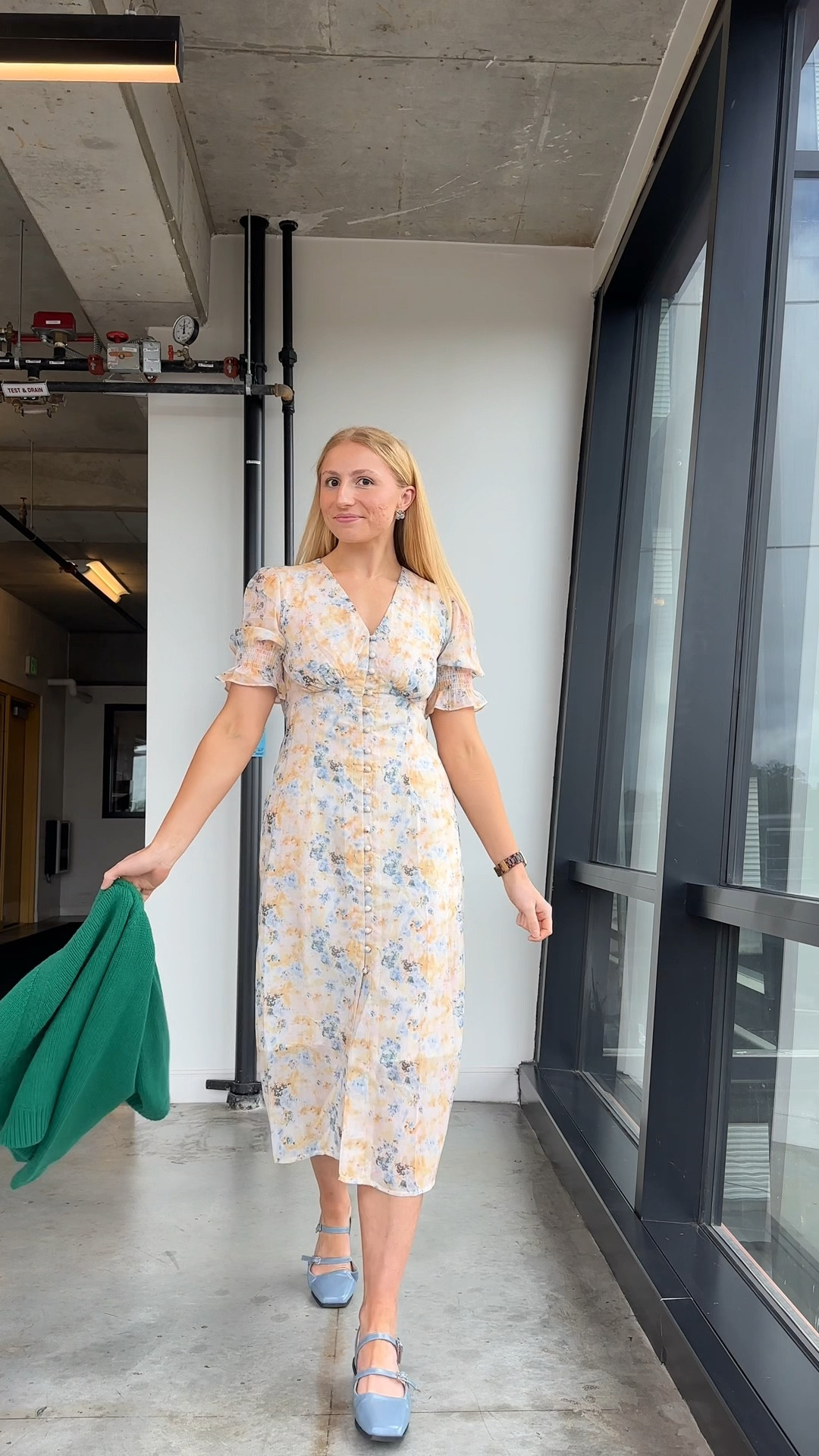 Cozy fall florals 💚

#LTKWorkwear #LTKVideo #LTKSeasonal