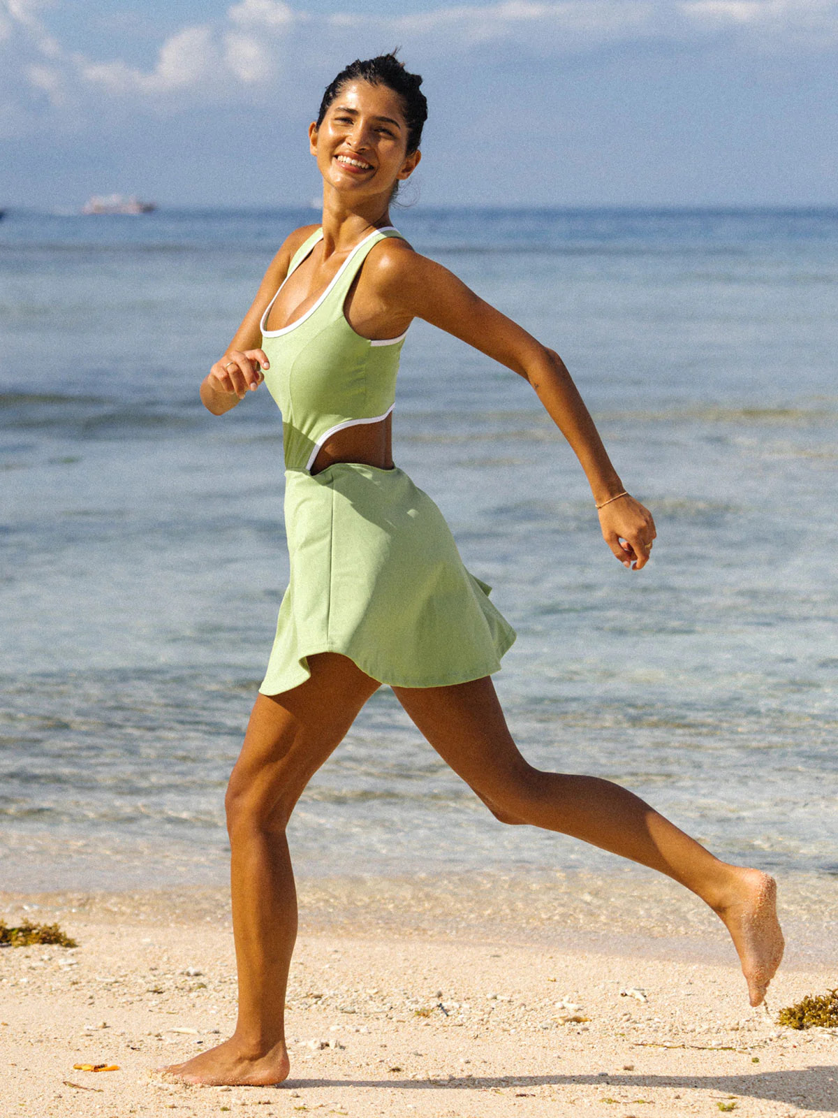 Light Green Cut-Out Dress & Reviews - Light Green - Sustainable Yoga Dresses&Yoga Jumpsuit | BERL... | BERLOOK