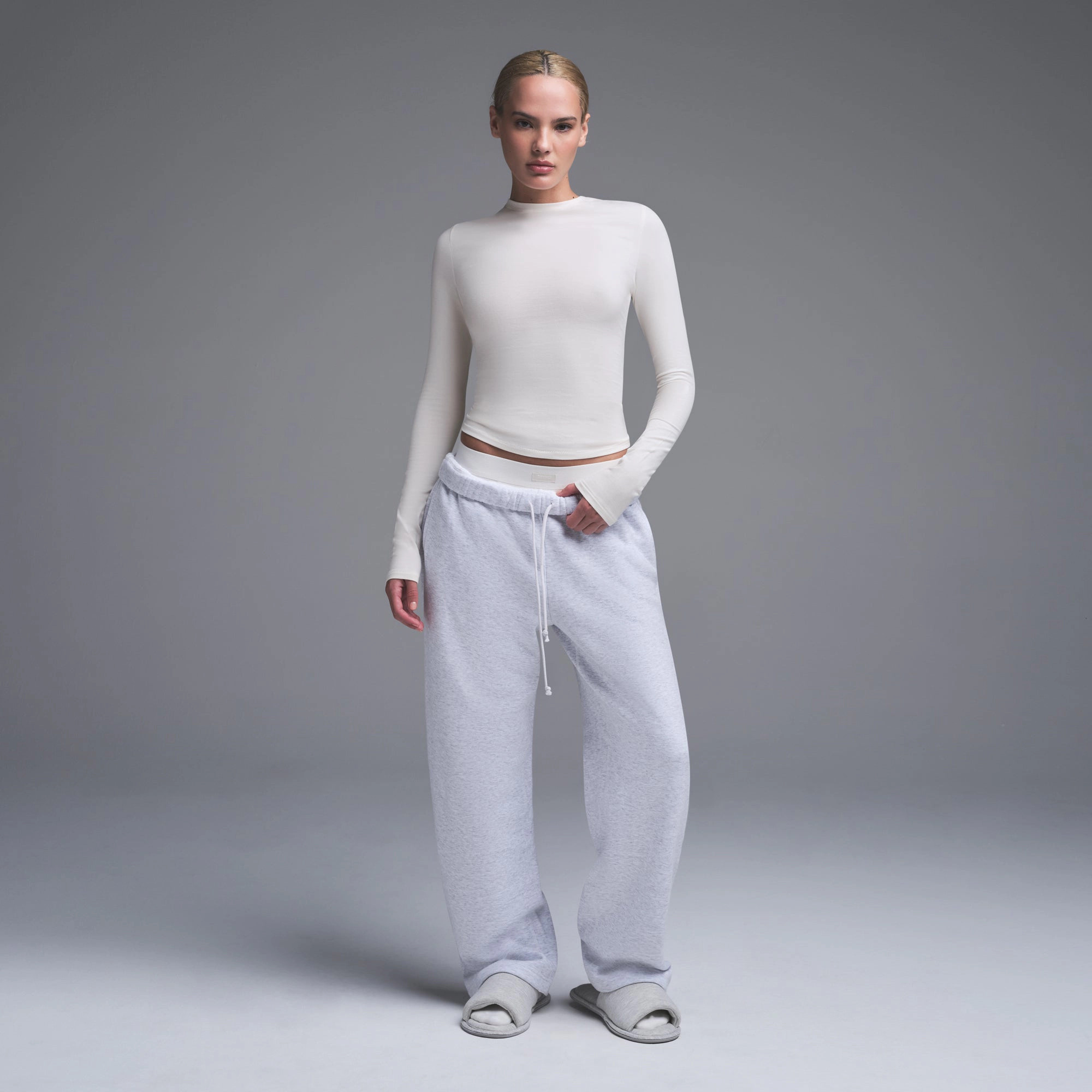 LONG SLEEVE T-SHIRT | SKIMS (US)