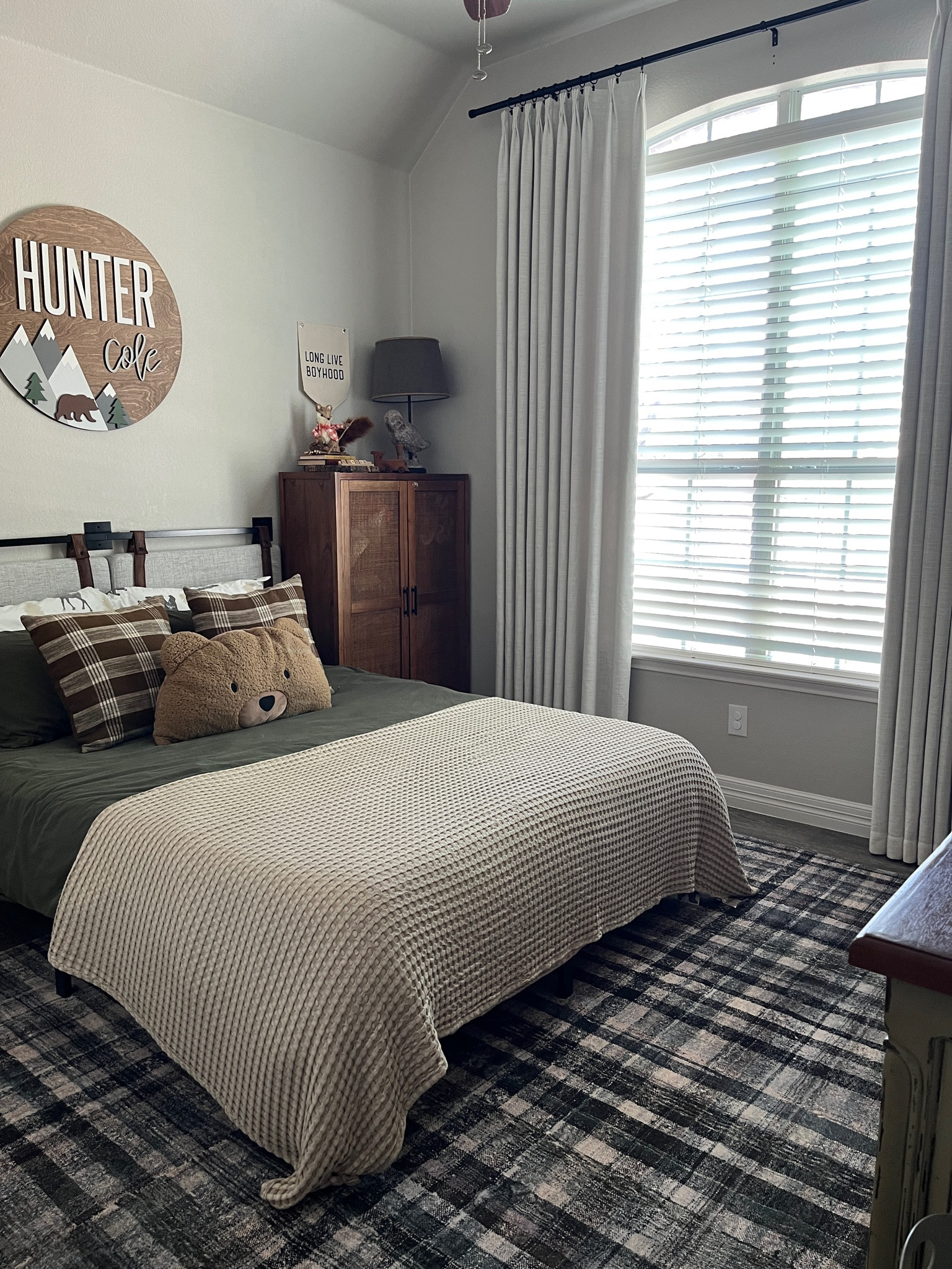 Boys bedroom with Chris Loves Julia x Loloi Humphrey rug 

#LTKkids #LTKfamily #LTKhome