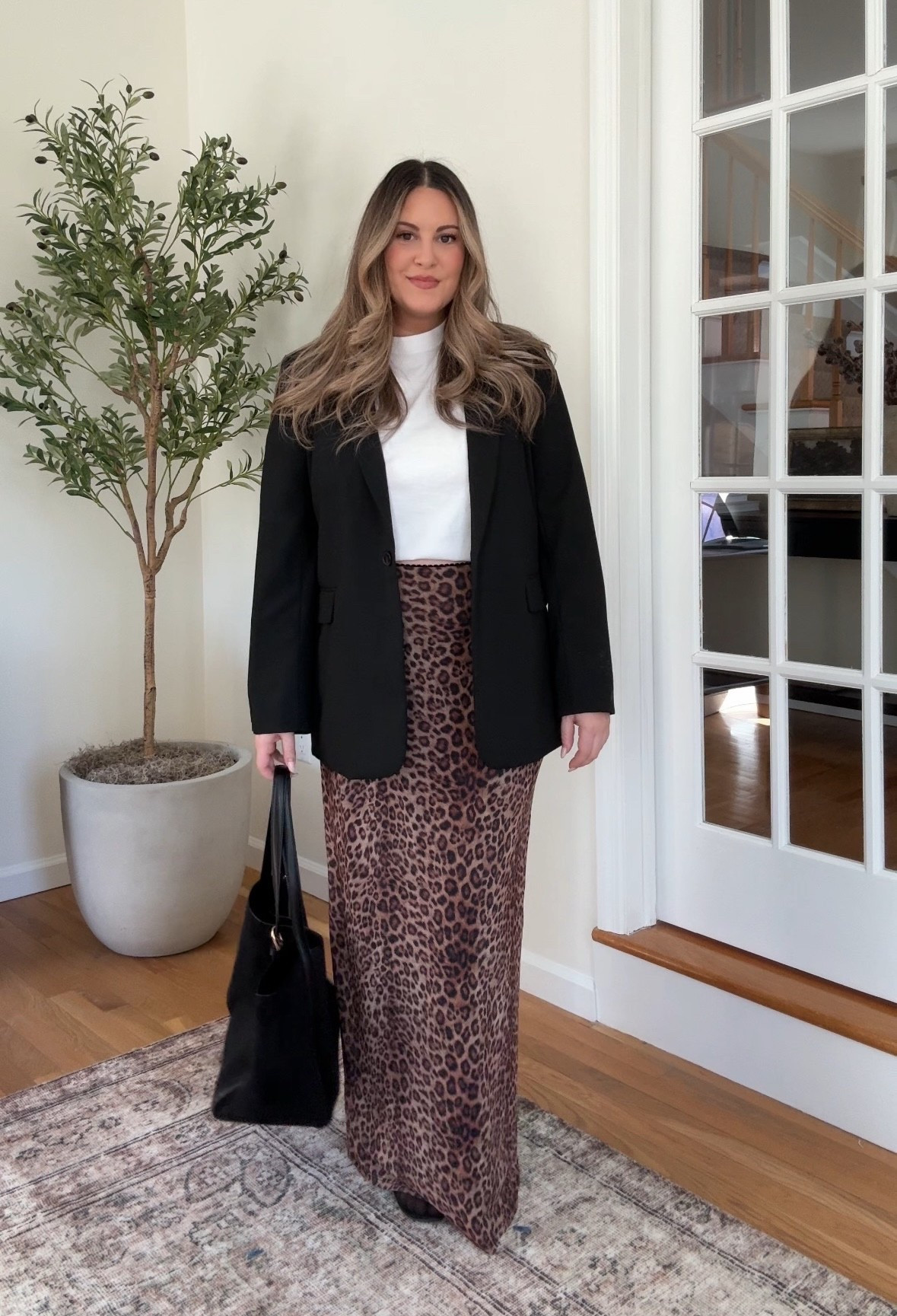 10 easy ways to wear leopard print without overdoing it 〰️ leopard print outfit, leopard print skirt, elevated outfit, workwear outfit, work outfit ideas, spring outfits, spring outfit idea 

 #LTKSeasonal #LTKStyleTip #LTKWorkwear