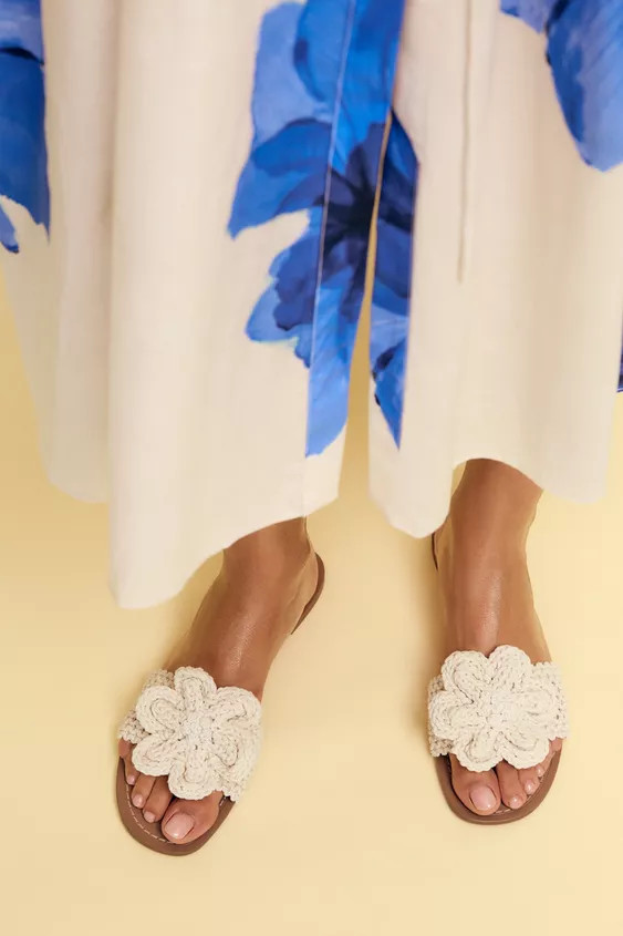 CROCHET BOW FLAT SANDALS | Zara US