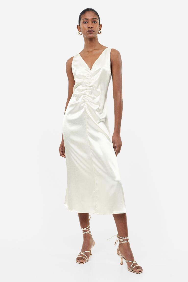 Gerafftes Satinkleid | H&M (DE, AT, CH, NL, FI)