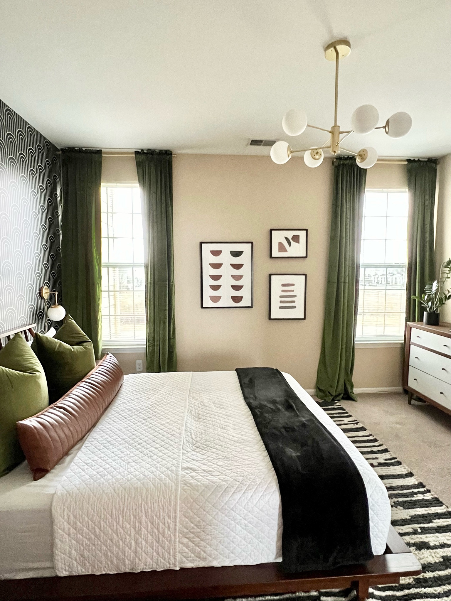 Putting the final touches on this project!

Bedroom makeover 2.0 was a labor of love. 

I’m loving all of the velvety textures and neutral pallet with pops of color. 



#LTKfindsunder100 #LTKhome #LTKsalealert