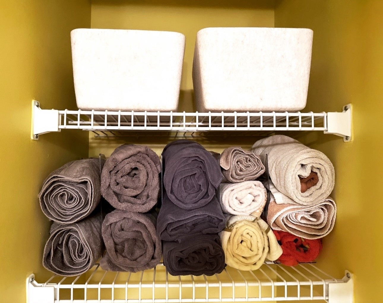 Guest Bathroom Organization got a whole lot easier with these finds !

#guestbathroom #bathroom #organization #home #amazon

#LTKHome #LTKSaleAlert #LTKFamily