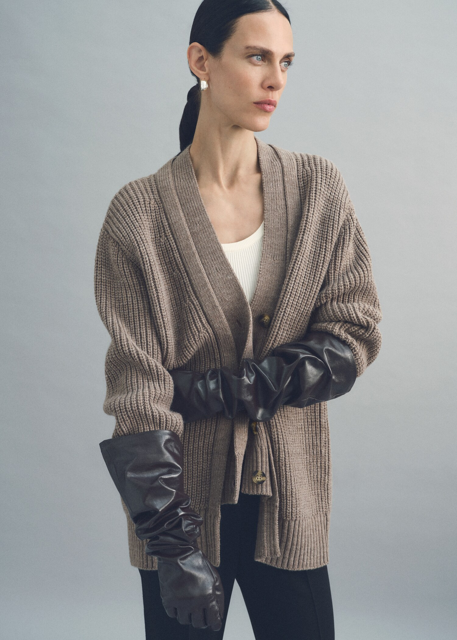 Oversized cardigan with buttons | Mango (US/MX/AU)