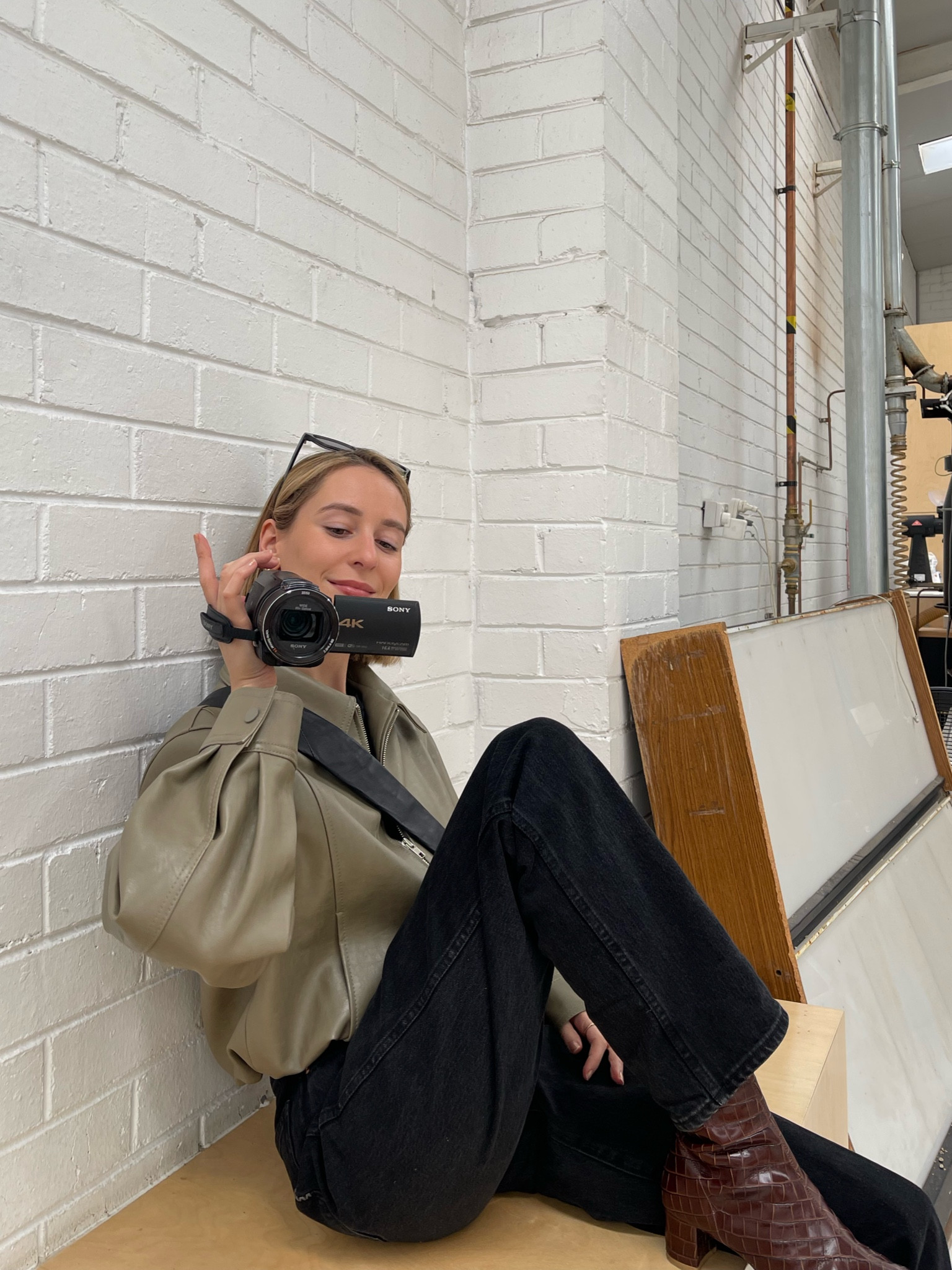 casual ootd 

green bomber jacket, leather jacket, black jeans 

#LTKaustralia #LTKSeasonal #LTKGiftGuide