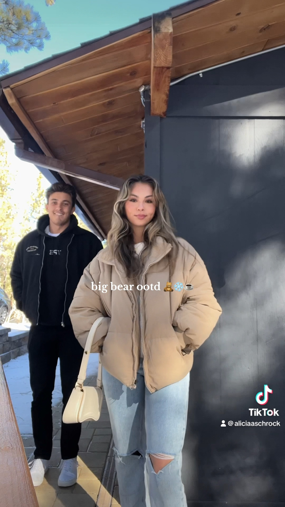 Big bear ootd ☁️🤎


#LTKstyletip #LTKGiftGuide #LTKMostLoved