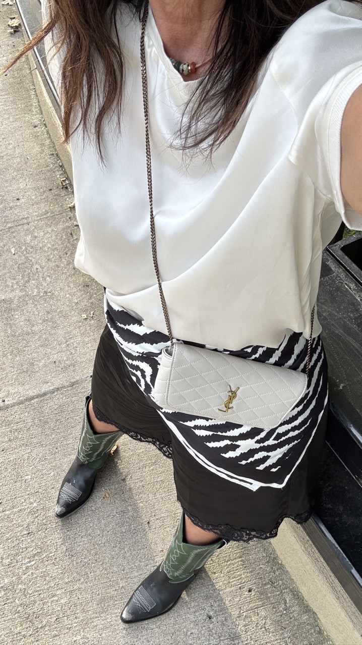 What I’m wearing to Bruno Mars 
Zebra scarf under $25
@Reformation @Ruti