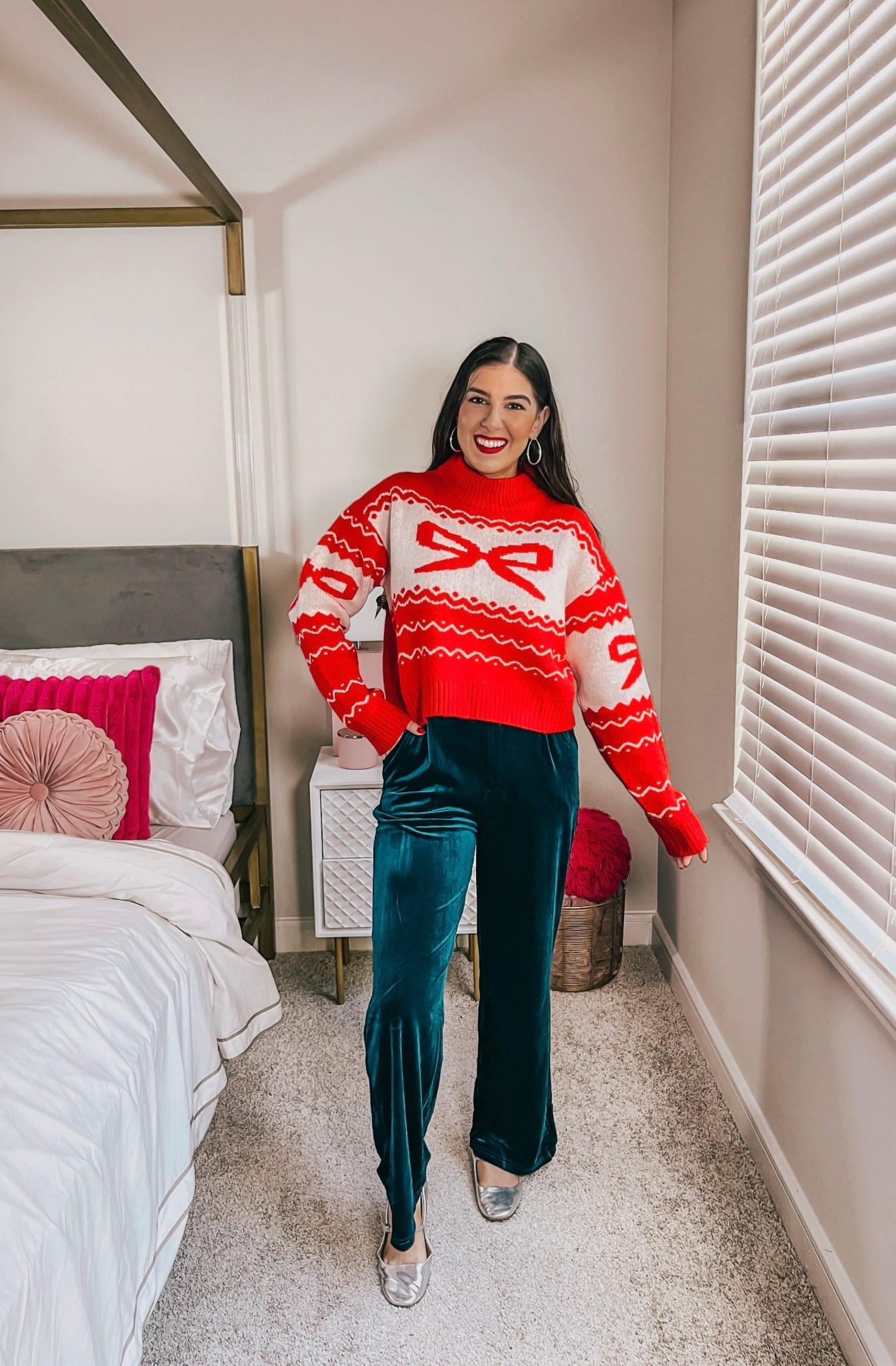 Amazon Holiday Outfit ❤️💚 Super cute red holiday sweater with the bow and comfy chic velvet pants are perfect for a Christmas Outfit 🎄
Amazon Fashion 


#LTKHoliday #LTKSeasonal #LTKFindsUnder50