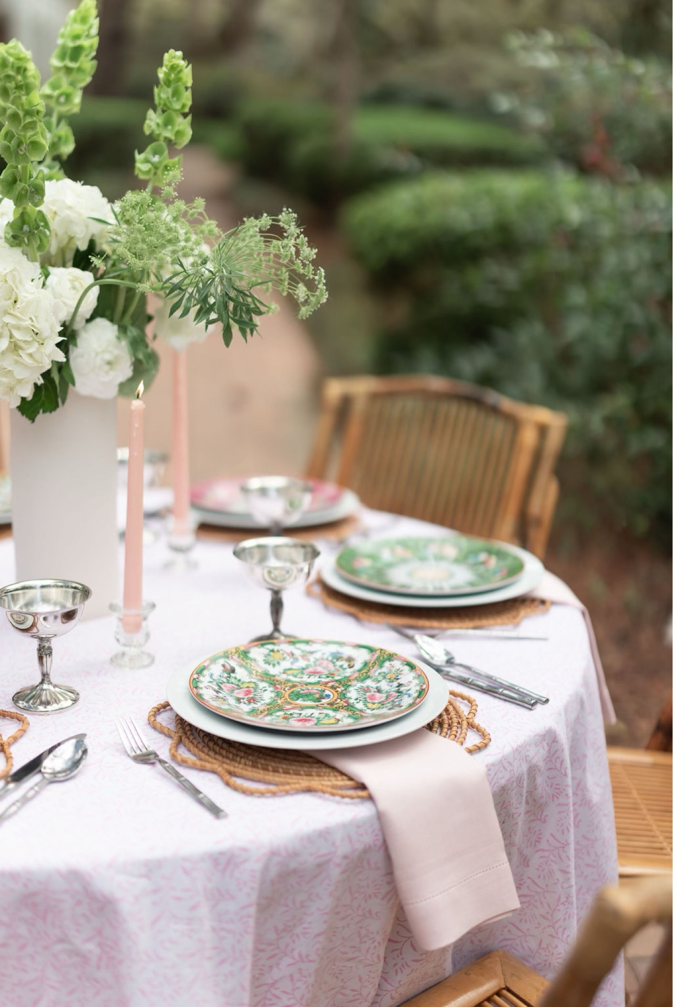 Pretty spring and Easter table setting 

#LTKparties #LTKfindsunder50 #LTKhome