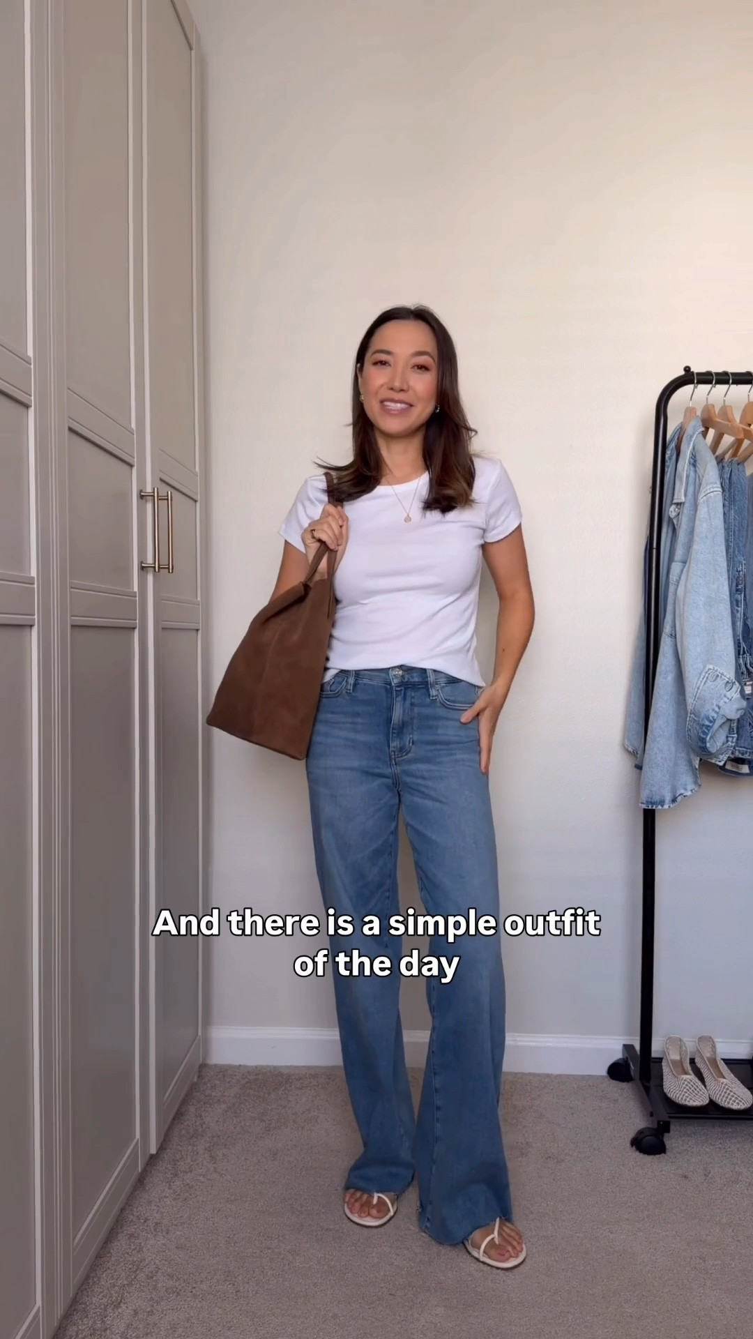 The most comfortable & elevated jeans. If you’re looking for a pair of jeans that are forgiving in the waist, super soft and can be dressed up or down - these are amazing. Would also be perfect for a travel jean. Feels like wearing pjs

#LTKootd #LTKSaleAlert