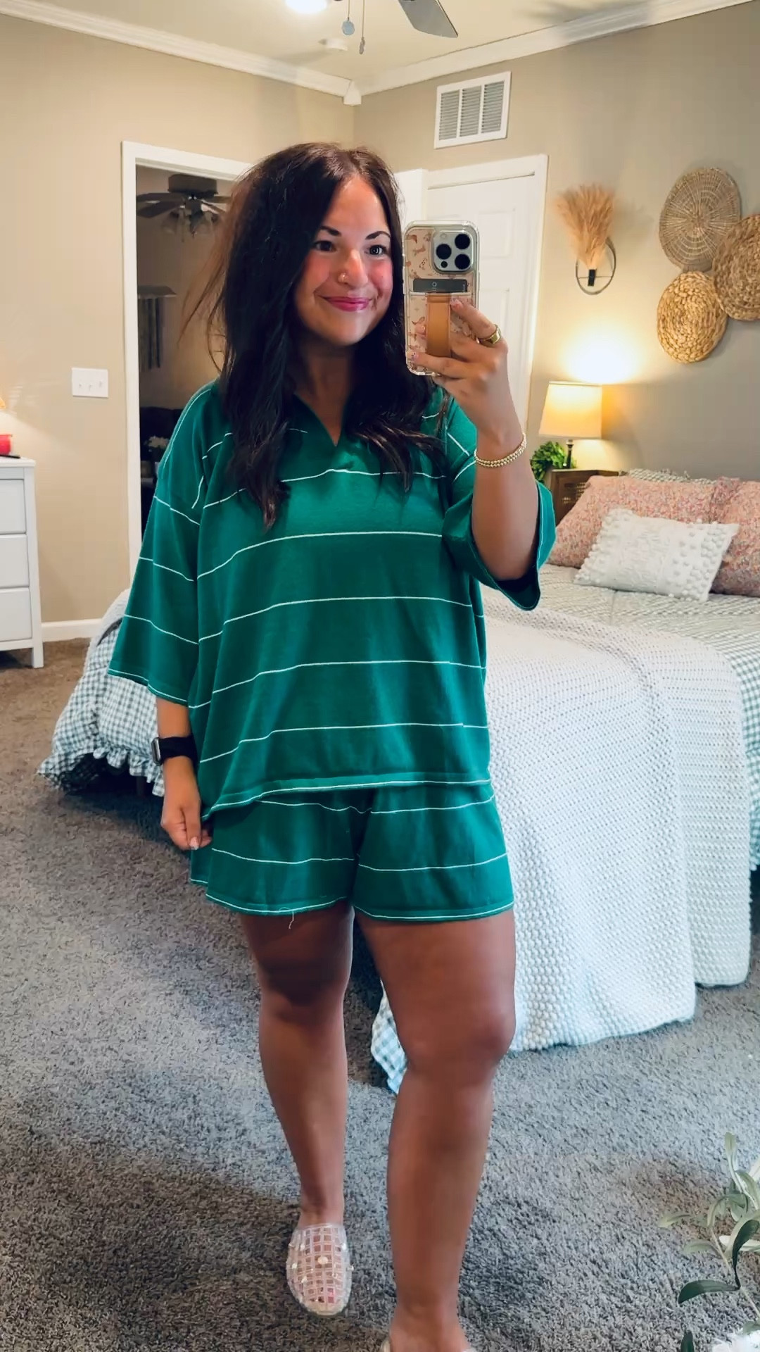 Comfort and style in one easy outfit 🤍 This two-piece set is soft, comfortable, and perfect for everything from travel days to running errands and relaxing at home.


jelly flats: fit true to size // wearing a 5
set: fits true to size // wearing a large 

 #LTKootd #LTKMidsize