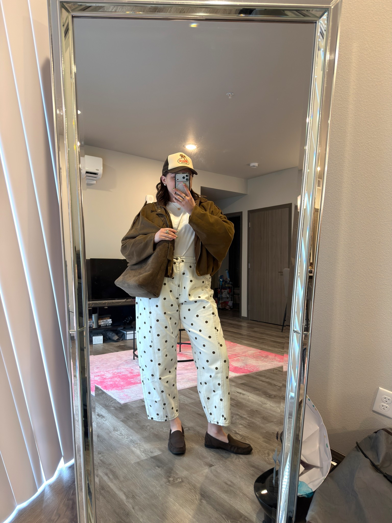 Got the cutest polka dot jeans from Amazon and they will be on heavy repeat! Styled them with some suede for fro yo 🥰

I’m wearing a L jacket, M tee, size XXL jeans and size 9 flats

#LTKootd #LTKgrwm #LTKMidsize