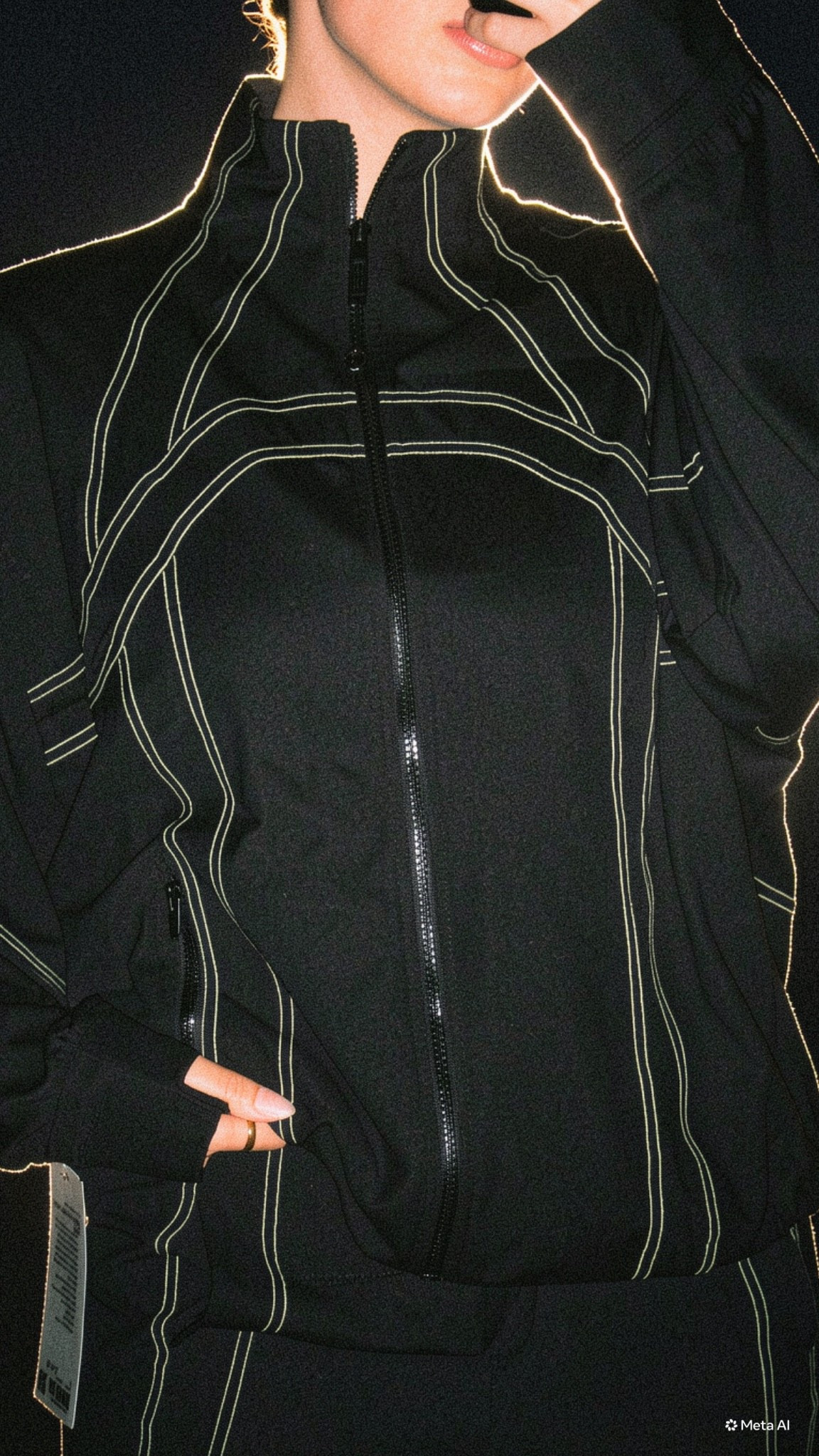 Lululemon Tracksuit 

For Ref: 5’8 Top: M Bottom: 6

#LTKgrwm #LTKActive #LTKdayinmylife