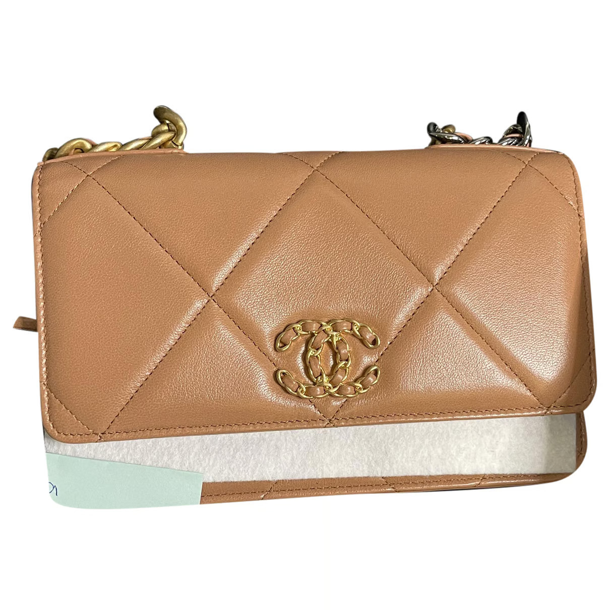 Chanel Wallet On Chain Chanel 19 leather handbag | Vestiaire Collective (Global)