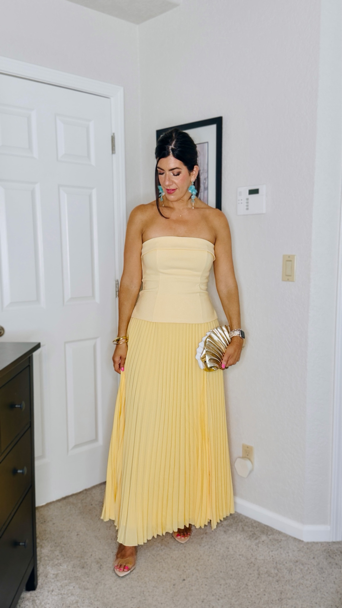 In a medium top (no bra needed)
In a medium tall skirt- size down if inbetween 

#LTKSaleAlert #LTKTall #LTKWedding