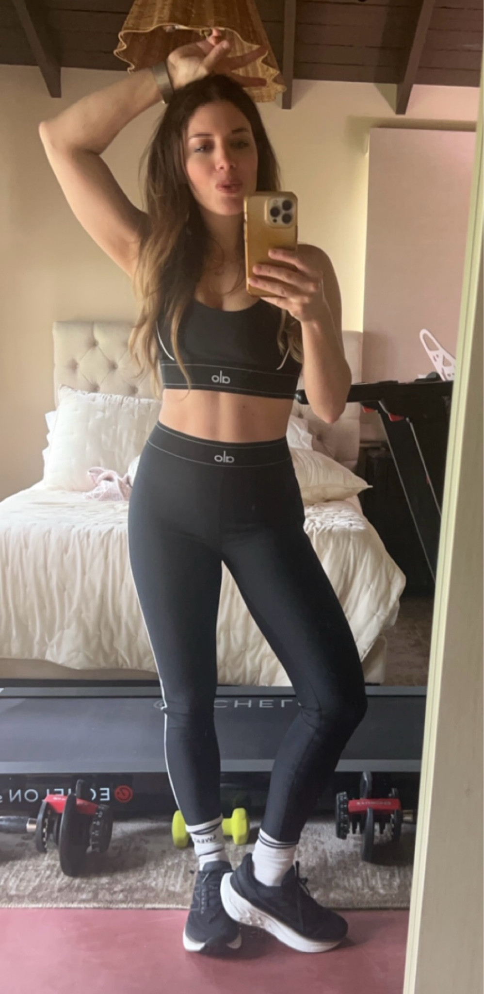 Little black set…🖤

#LTKFitness #LTKActive