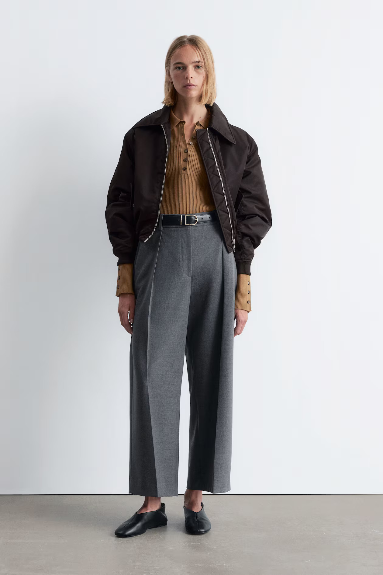 Tailored Press-Crease Trousers - Grey - Ladies | H&M GB | H&M (UK, MY, IN, SG, PH, TW, HK)