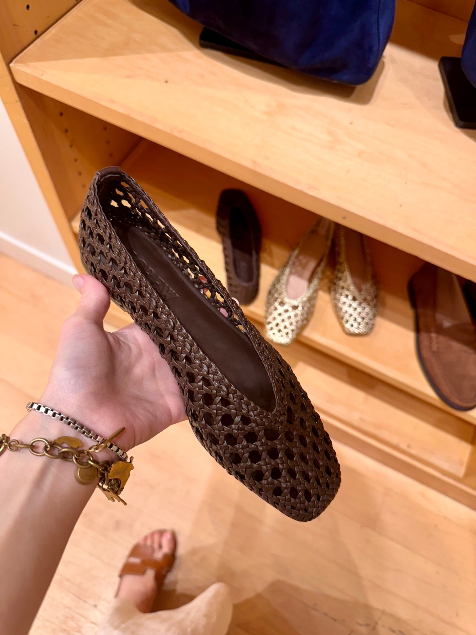 Still thinking about these woven leather snub nosed flats (and the more cost effective options I found) 



#LTKSeasonal #LTKShoeCrush #LTKWorkwear