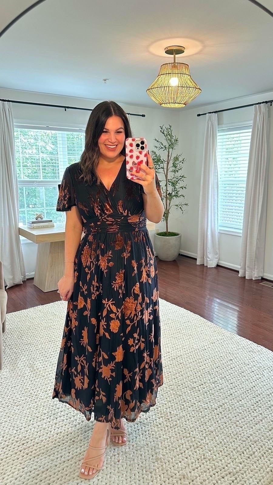 Midsize Wedding Guest Dress - wearing a size XL

#LTKWedding #LTKMidsize #LTKSeasonal