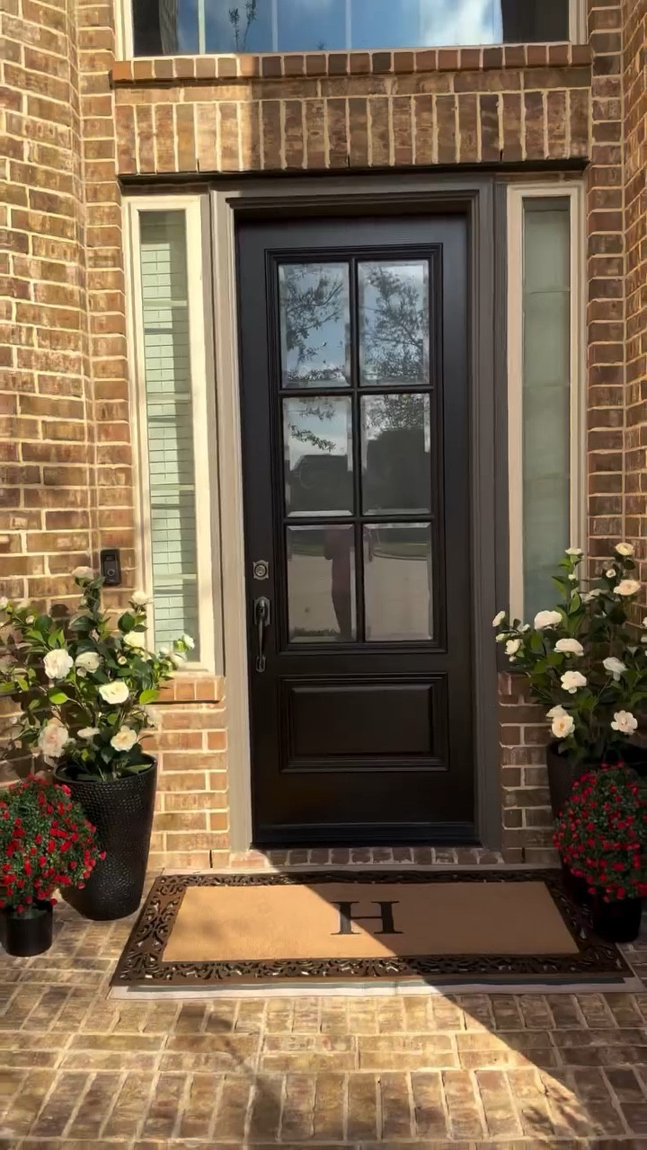 Get these beautiful plants, planter pots, mats and more! Time to get your front porch and curb appeal together 🥰 #outdoordecor #springdecor #homedecor

#LTKActive #LTKHome #LTKSaleAlert