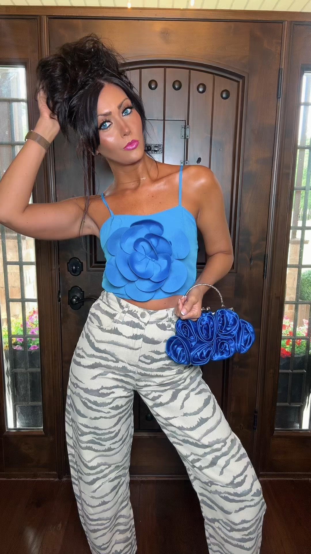 Outfit of the Day to go shopping with my daughter 💙🦓

Fashion but make it fun !! 💙🤩🦓

Love a good zebra print ! 🦓🖤

OOTD// Outfit of the day // Zebra Pront Outfit// Barrel Zebra Jeans

#LTKOver40 #LTKootd #LTKgrwm