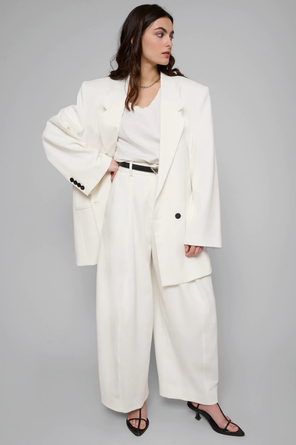 Fun look .. blazer is one sized and under $250 and pants come S,M,L

#LTKworkwear #LTKstyletip #LTKtravel