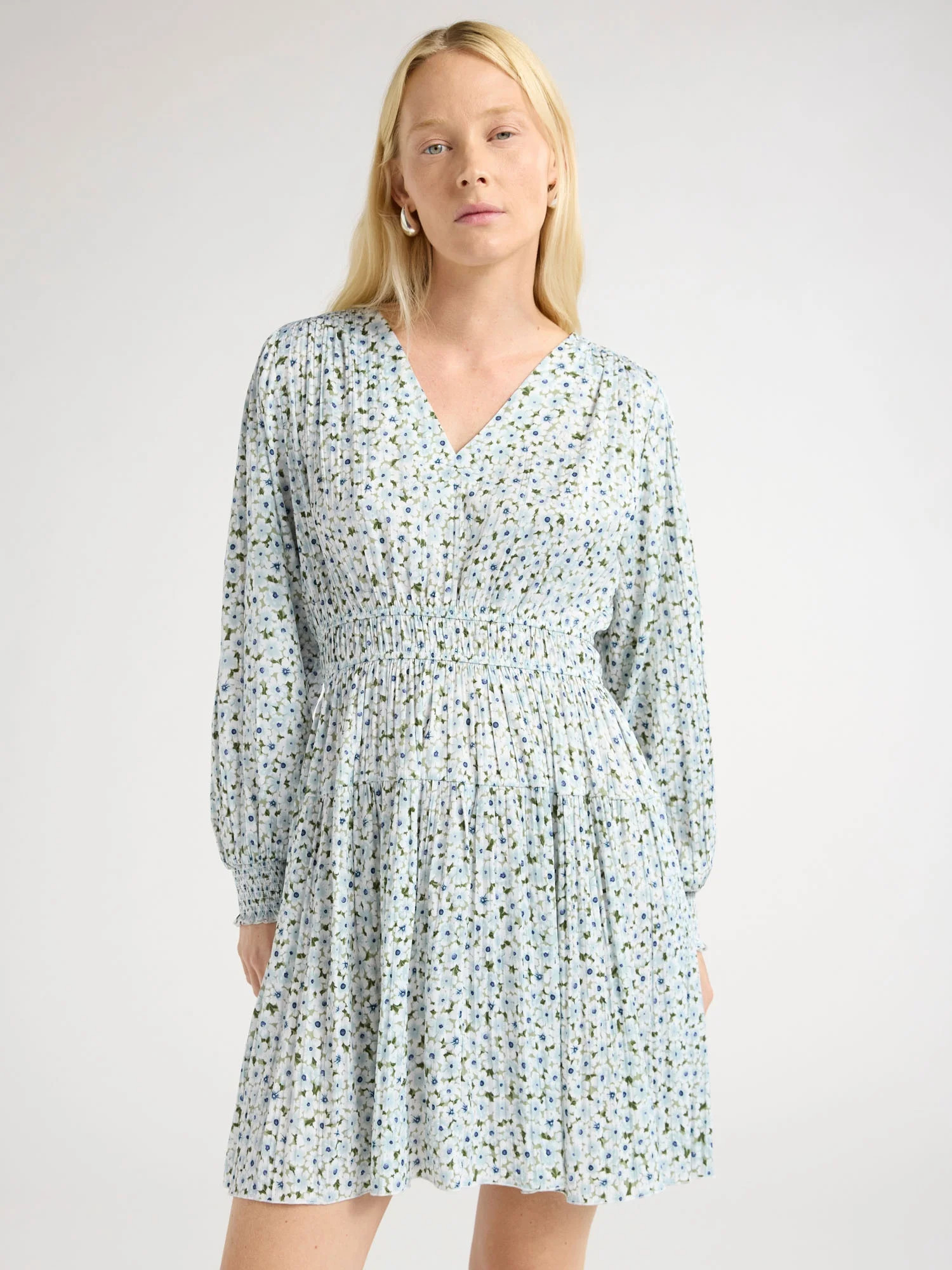 Scoop Women's and Women's Plus Crinkle Satin V-Neck Shirred Mini Dress with Long Sleeves, Sizes X... | Walmart (US)