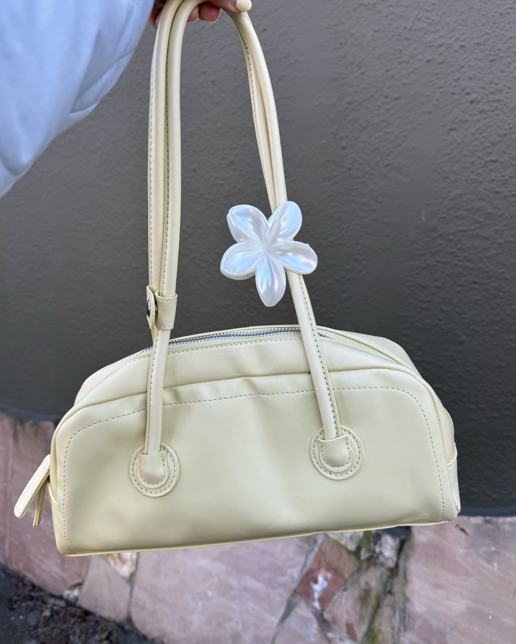 Top Handle Shoulder Bag 💛 Yellow
Mermaid Flower Hair clip🤍 Pearly Whitee

Amazon Finds 

#LTKSaleAlert #LTKSpringSale #LTKItBag