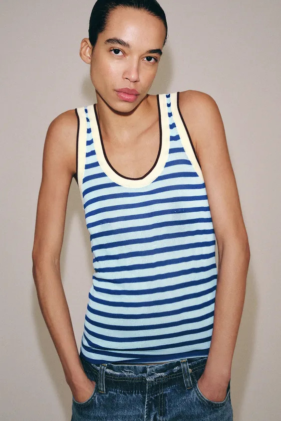 Sleeveless round neck top. | Zara US