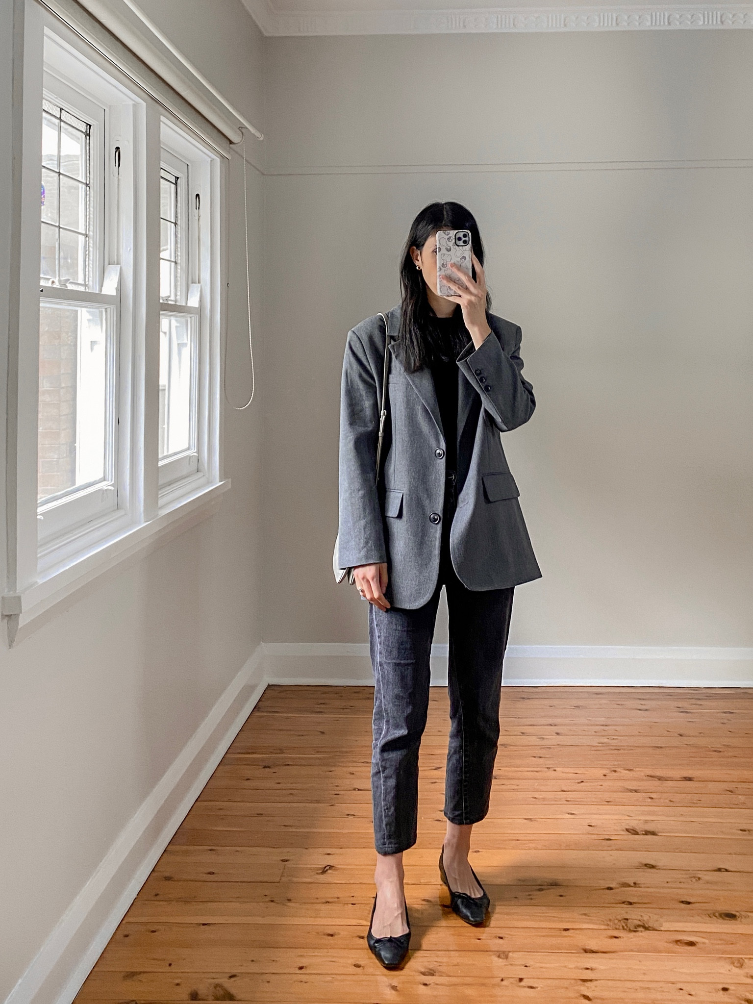 Black tank (size S), jeans in size 26. Blazer is berschka 🫶🏼

#LTKaustralia #LTKeurope #LTKSeasonal