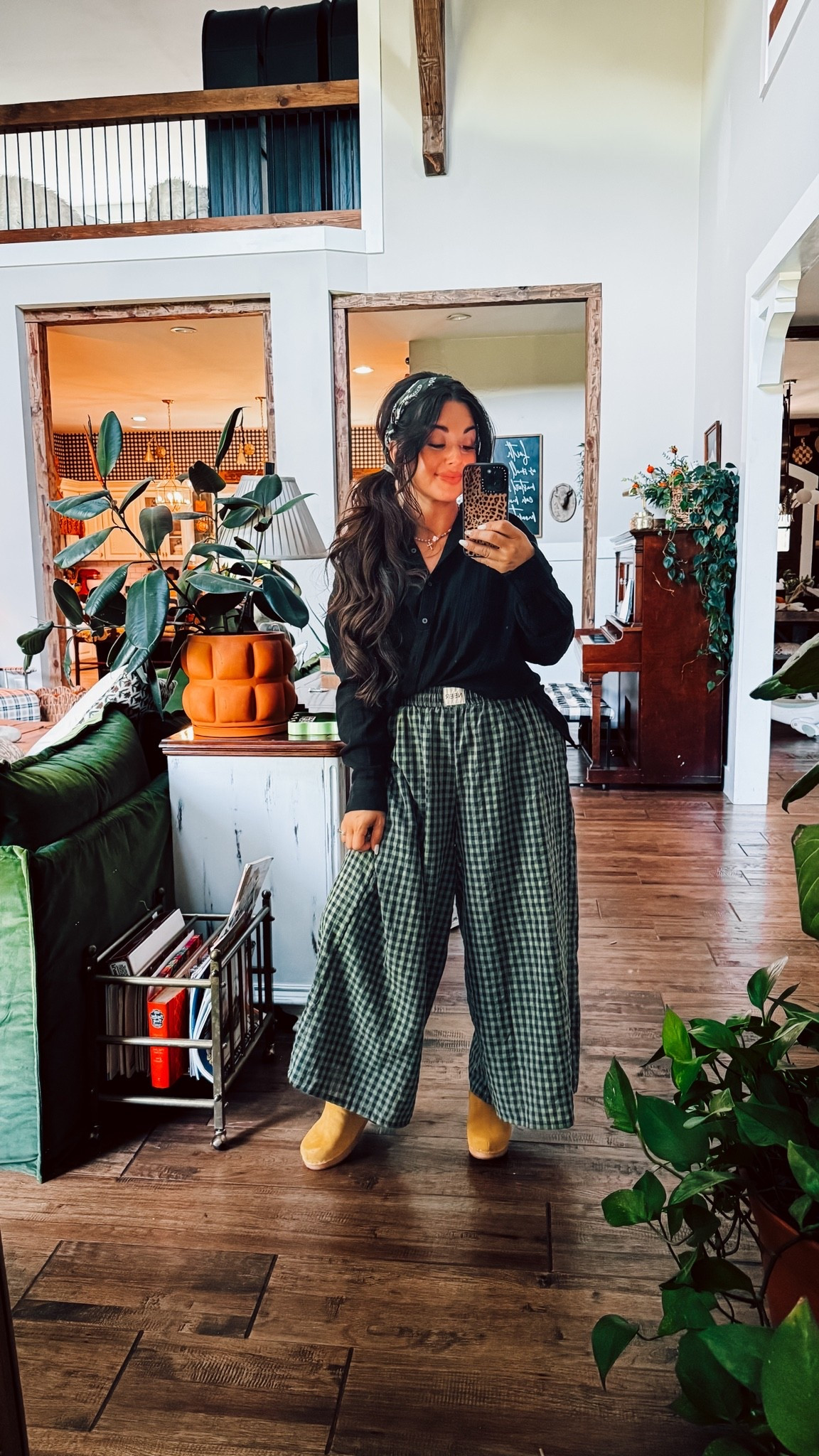 Love this summer outfit! A black button down goes with everything! Pants are 10/10!

#LTKootd #LTKU #LTKSaleAlert