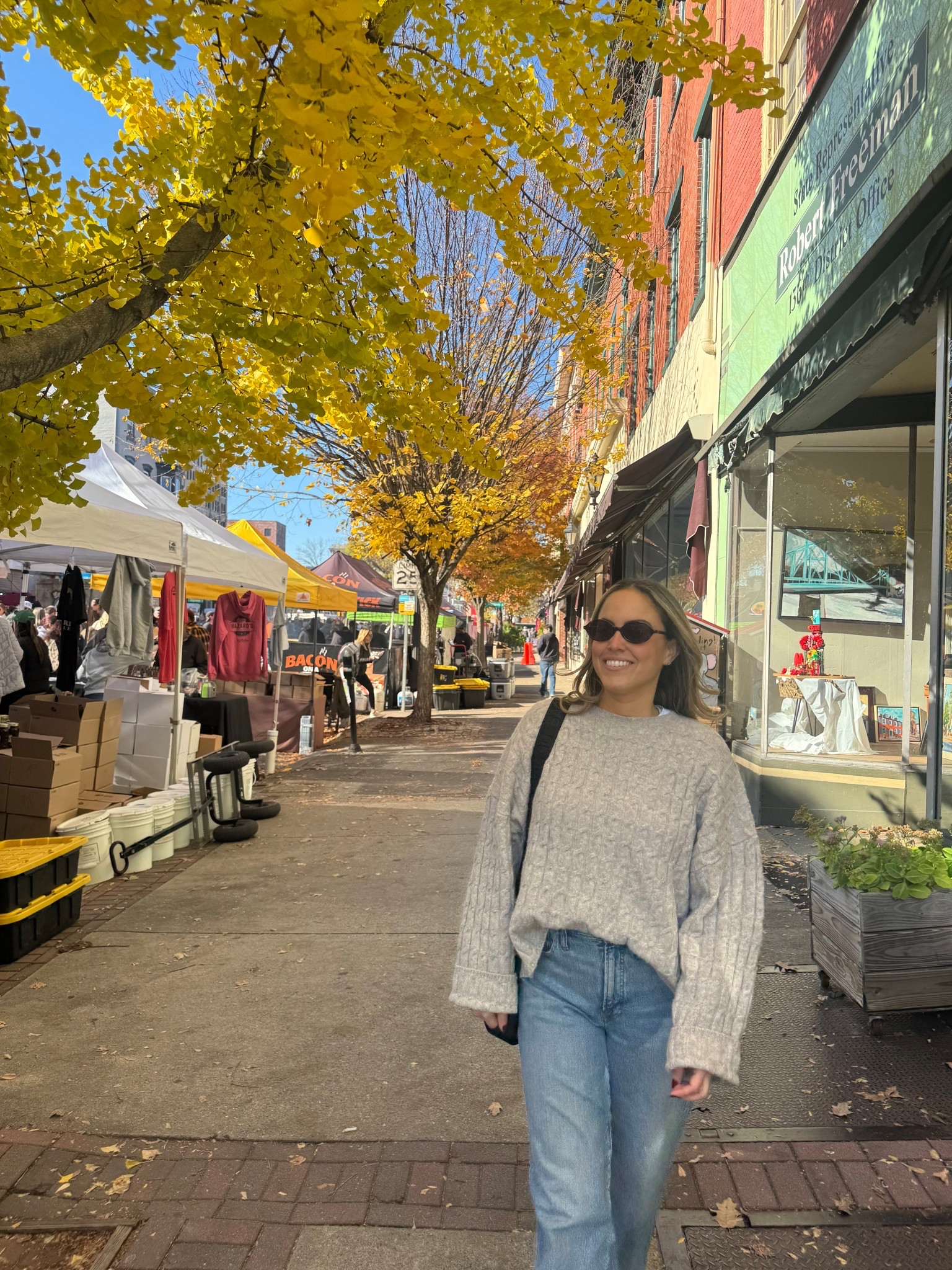 Can’t go wrong with a cableknit sweater 


#LTKHoliday #LTKGiftGuide #LTKootd