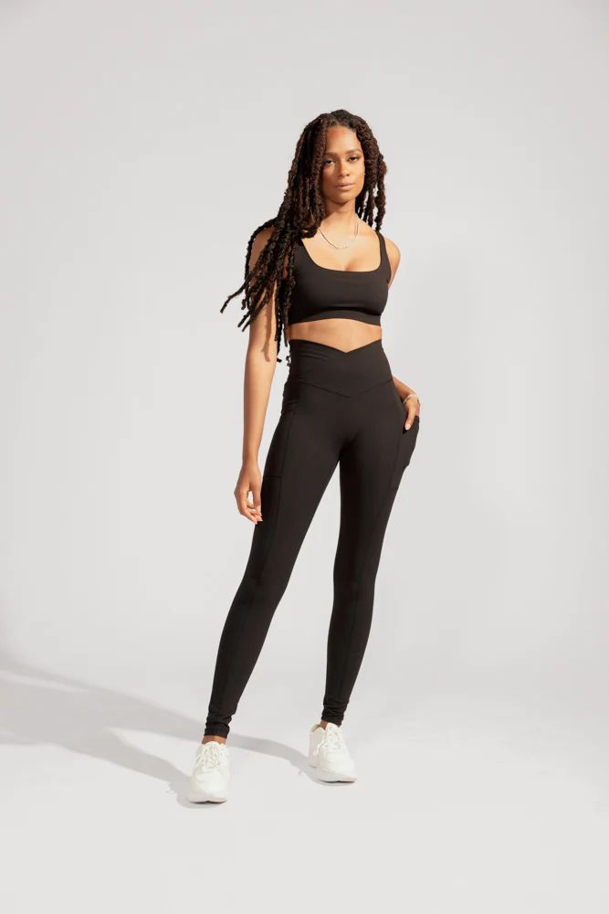 High Rise Crisscross Hourglass Legging™ with Pockets - Black | POPFLEX