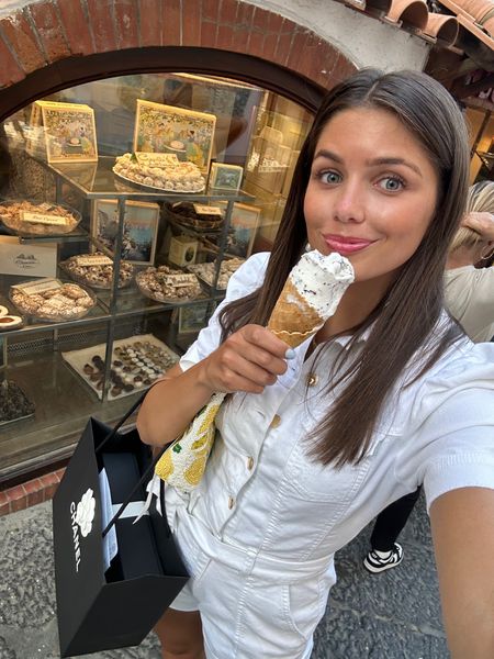 🍦in Italy 🤍✈️


Denim romper 
White romper 
Italy outfit 
Europe outfit 
Travel outfit 
Romper 

#LTKeurope #LTKstyletip #LTKFind