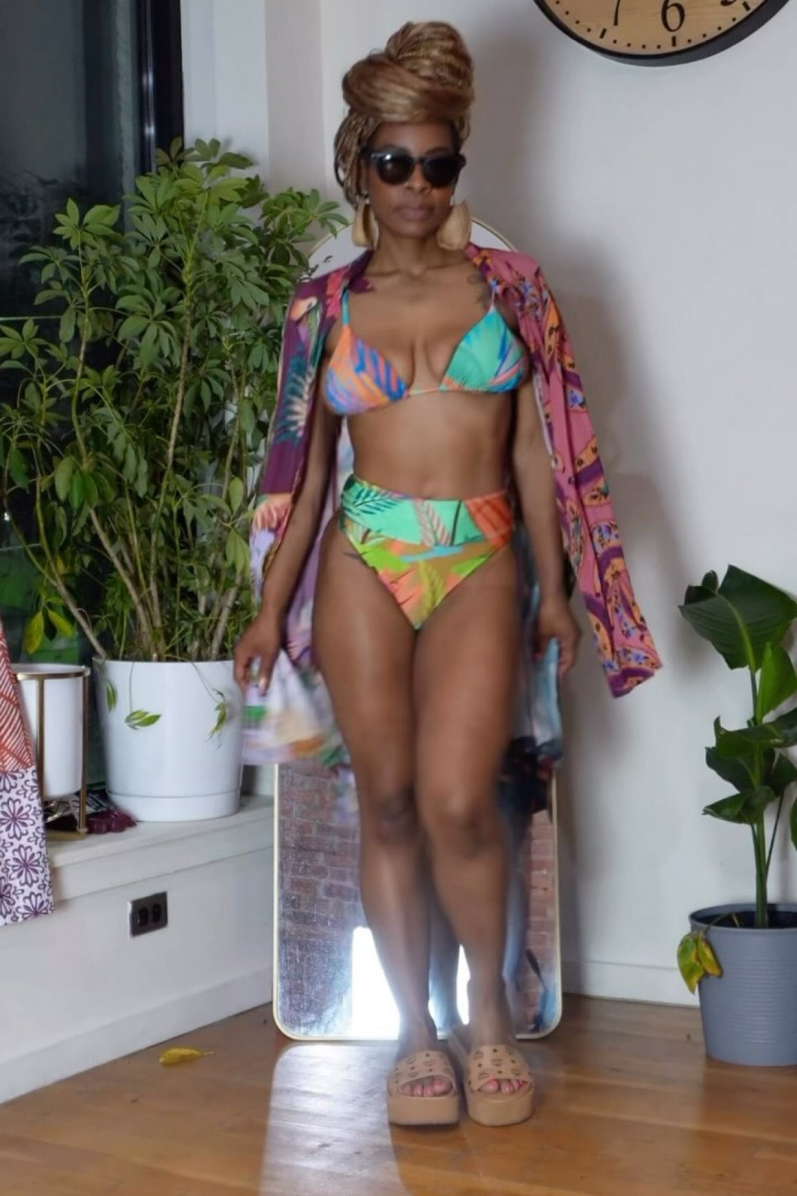 Mini @farmrio haul …. Mini but MIGHTY because over here we shop for quality > quantity! 

If I could pick one brand to do a mini haul for adding to my summer/vacation wardrobe it would be @farmrio !!!!!

I scored these pieces at the @260samplesale last month with amazing savings! If you’re still looking for a piece or two for the season, I linked some good finds on my @shop.ltk - yes on sale too!!!!! 

Let me know what you think of my finds- I tried to get one sexy summer piece, a versatile dress, and a swimsuit that’s family friendly lol 

#farmriolovers #farmrio #summerfashiontrends #summerstyles #tryonhaul #swimsuitseason #swimsuitfashion #printsandpatterns #whattoweartoday #260samplesale #designersales #fashionfinds