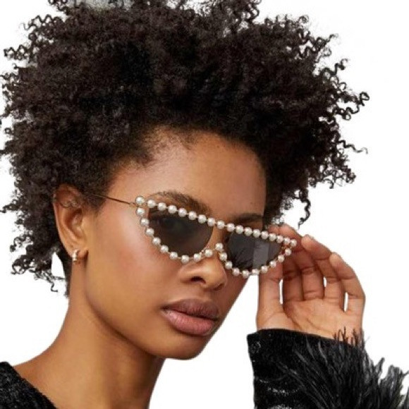 Pearls/Gold Metal Cat Eye Gg0364s Sunglasses | Poshmark