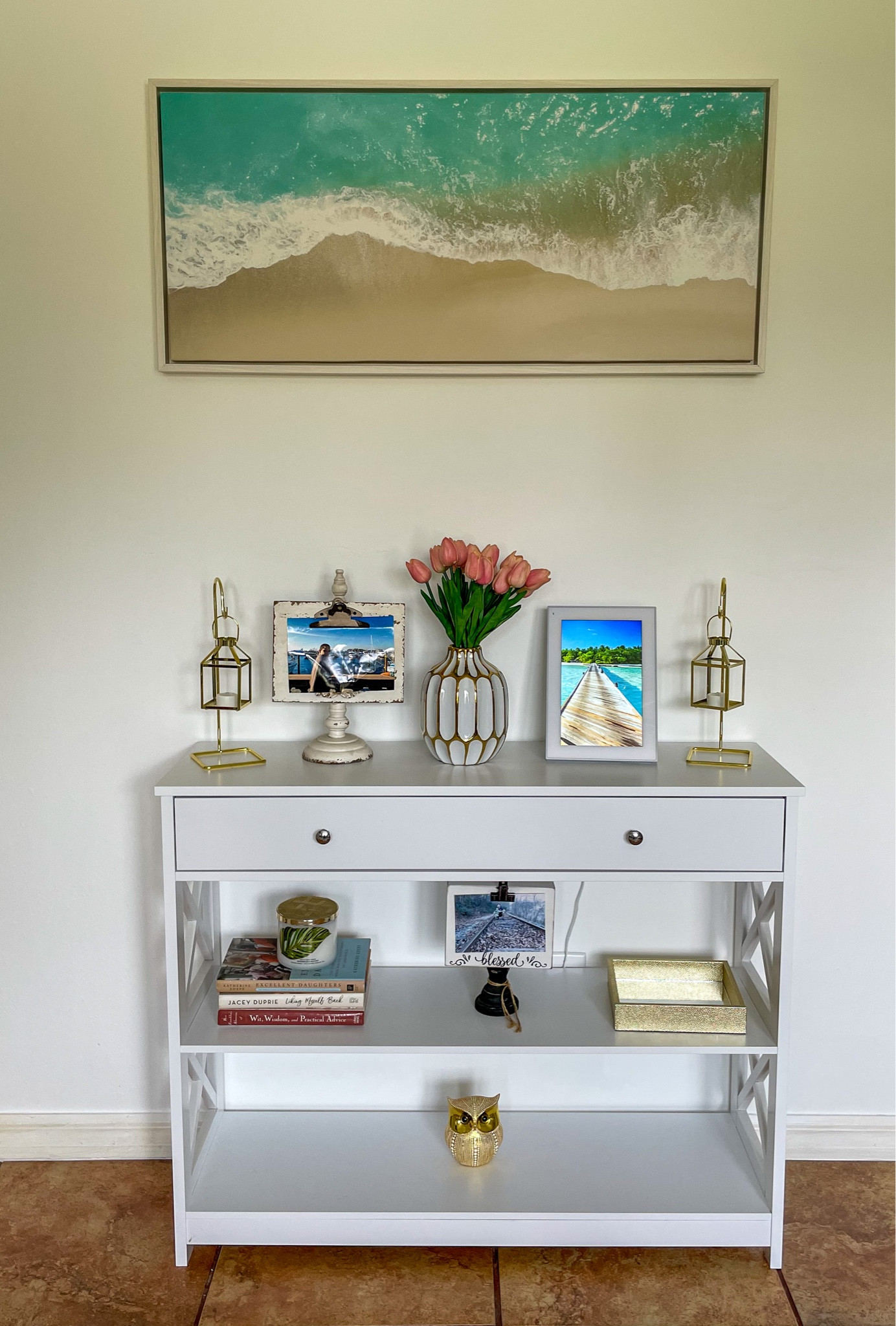 So happy with how the decor for this hallway table turned out and the wave picture made it even better. #amazonhome #founditonamazon

#LTKhome