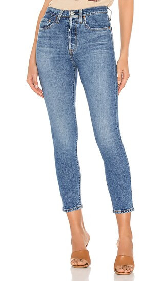 LEVI'S JEAN SKINNY 501 SKINNY in Denim-Medium. Size 23. | Revolve Clothing (Global)