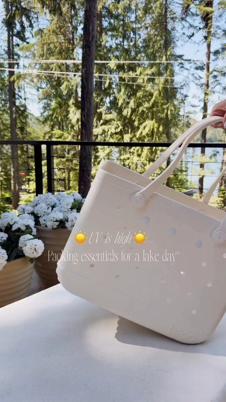 Lake day essentials in my Bogg Bag!!

#LTKmomlife #LTKdayinmylife #LTKSeasonal