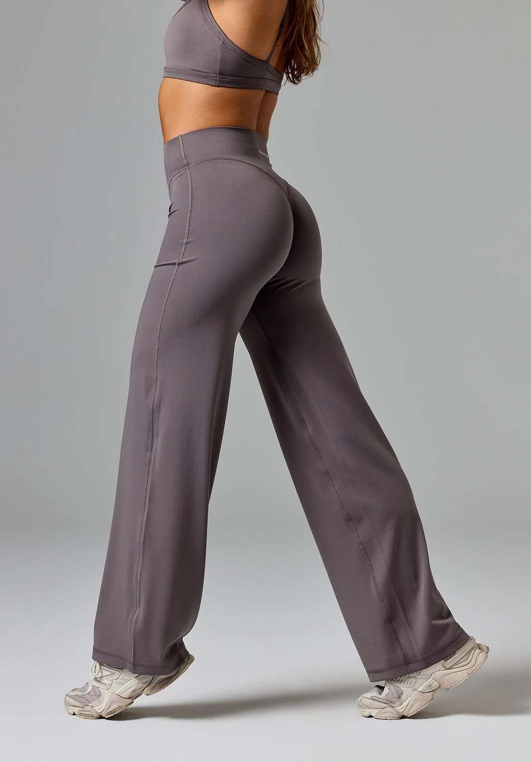 Reluna\u2122 Sculptseam\u00ae Mid Rise Straight Leg Pant Regular | Paragon Fitwear