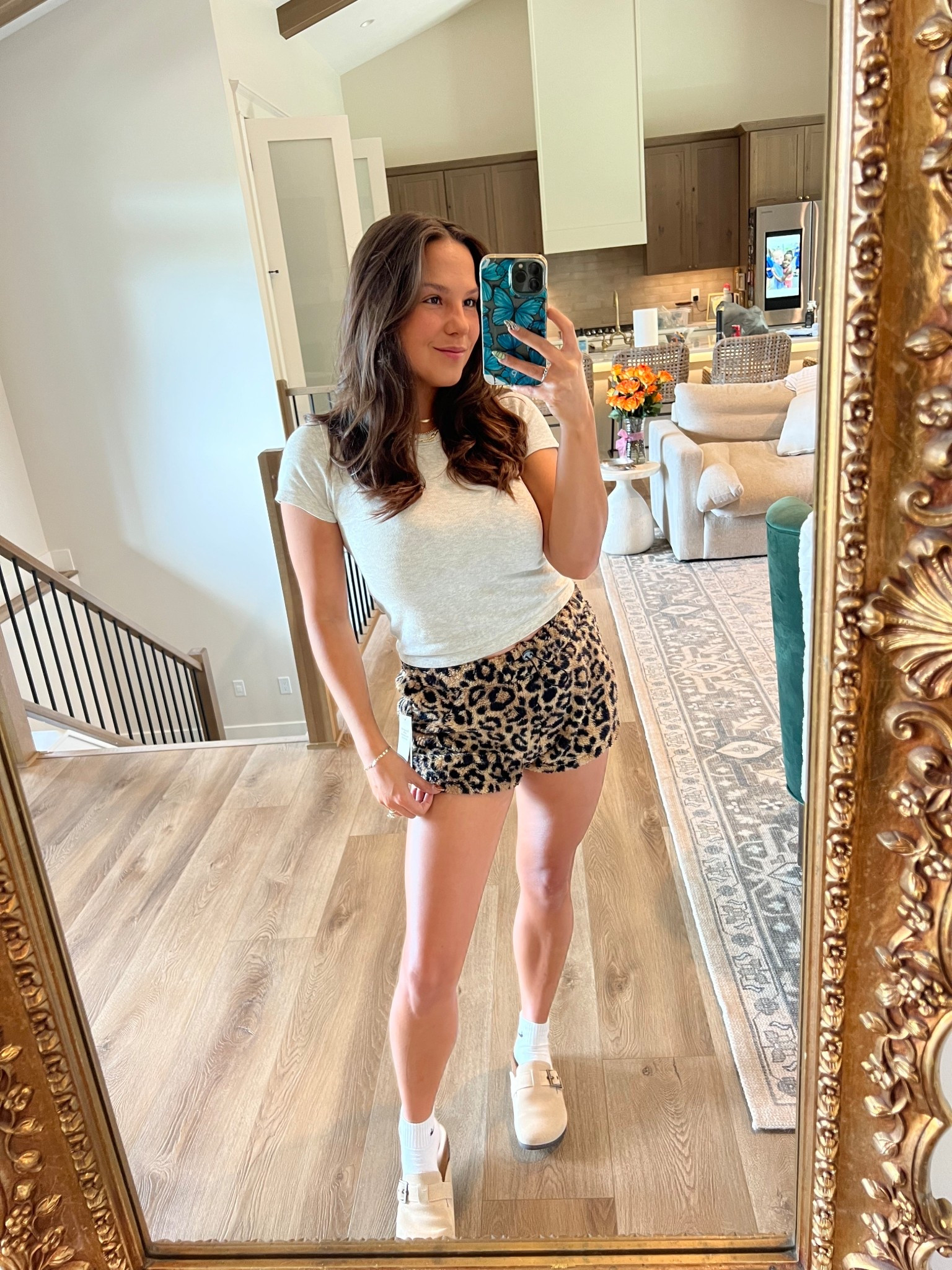 Comfy & cute leopard plush shorts for
Walmart for $5!! Several colors available- I’m wearing xs 

#LTKPetite #LTKStyleTip #LTKSeasonal